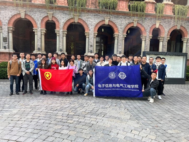 图片12-思南路合照.jpg